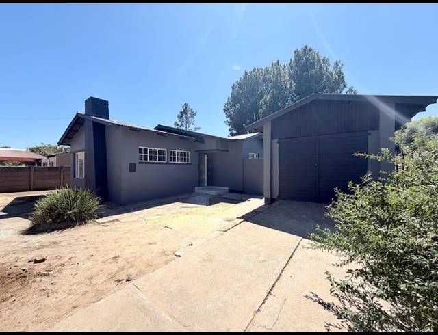 3 BEDROOM HOUSE FOR SALE IN VANDERBIJLPARK CW 5